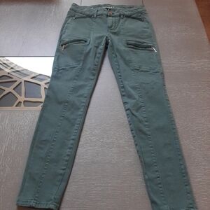 Chic White House Black Market Olive Skinny Ankle Pants